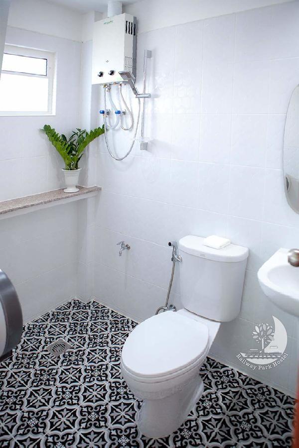 Railway Park Hostel شيانغ ماي المظهر الخارجي الصورة