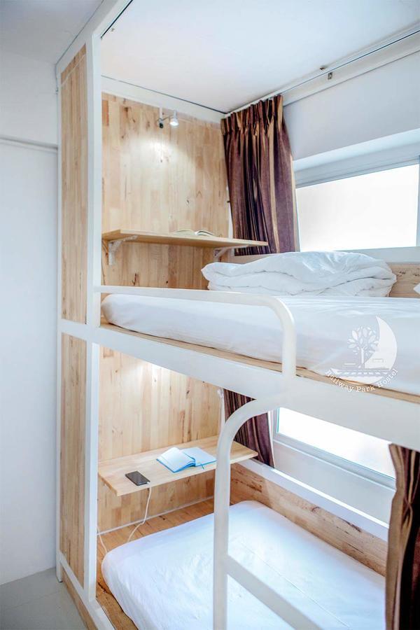 Railway Park Hostel شيانغ ماي المظهر الخارجي الصورة