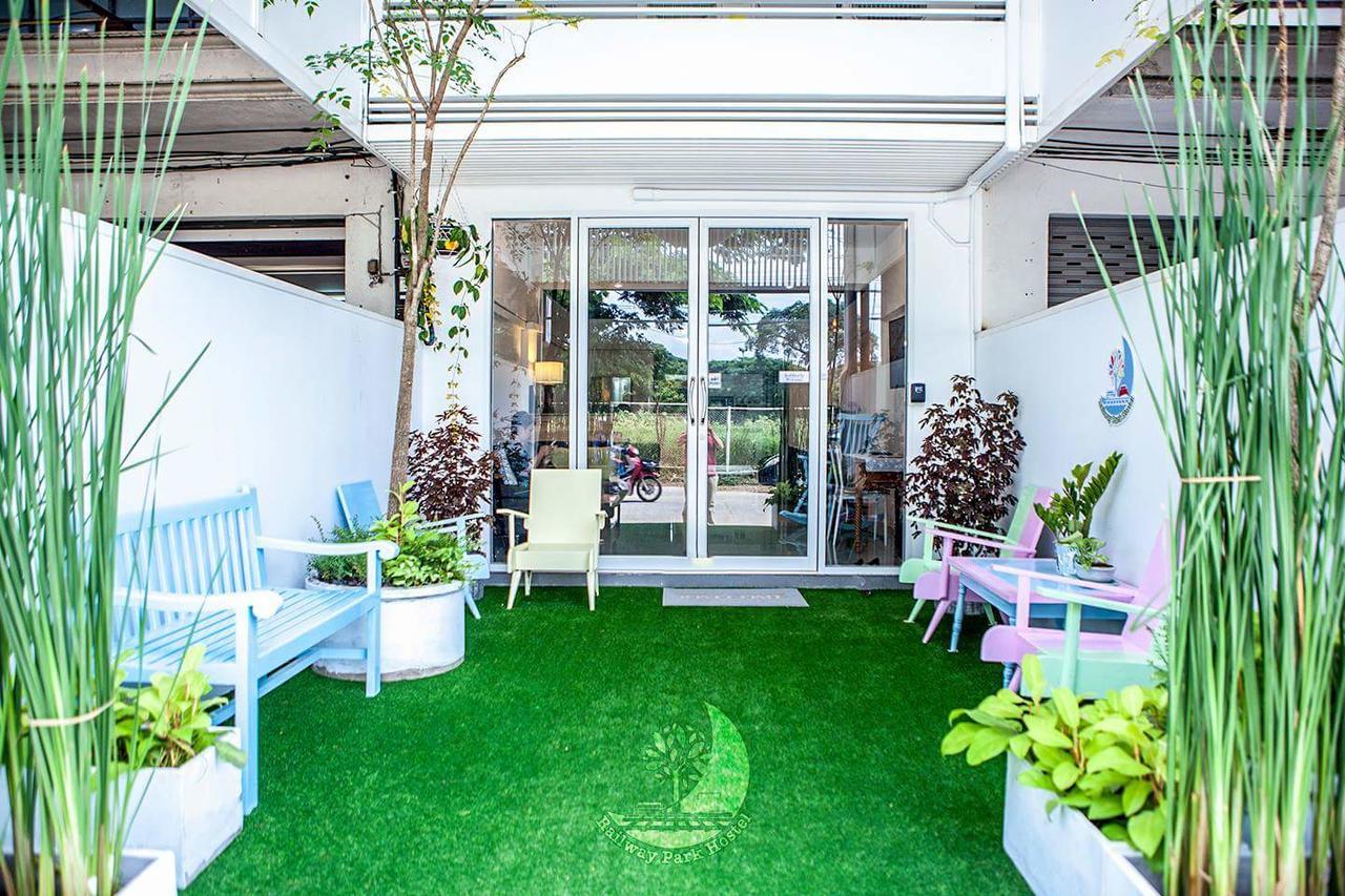 Railway Park Hostel شيانغ ماي المظهر الخارجي الصورة