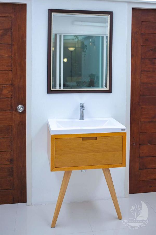Railway Park Hostel شيانغ ماي المظهر الخارجي الصورة