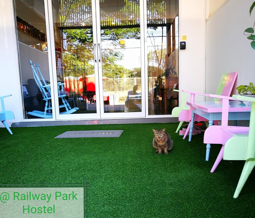 Railway Park Hostel شيانغ ماي المظهر الخارجي الصورة